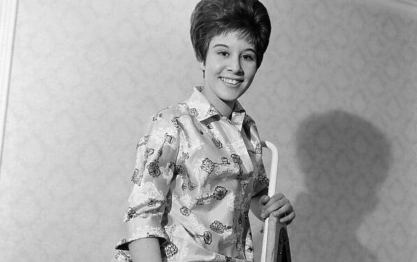 At 14 Shapiro “Don’t Treat Me Like a Child” Wasn’t Just Her first Hit Song- Click to Know more