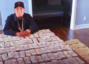 Matt Chapman agrees to massive 6-year extension deal with Giants