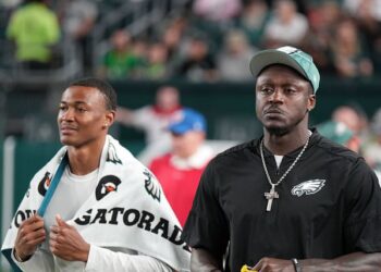 Philadelphia Eagles injury report: Latest on A.J. Brown, DeVonta Smith, Lane Johnson and more for Week 4 