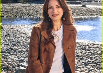 ‘Murder in a Small Town’ with Kristin Kreuk, Stana Katic, & Erica Durance premieres Tonight on. ..!! Will you be watching?