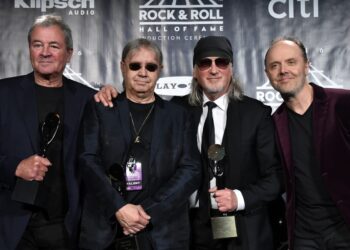 10 Iconic Rock & Roll Hall of Fame that weren’t suppose to be Awarded