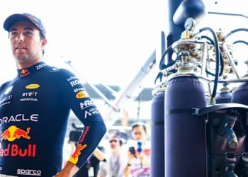 Sergio Pérez: el piloto de Red Bull extiende su contrato hasta el final de la temporada 2026 de F1 con un nuevo período de dos años