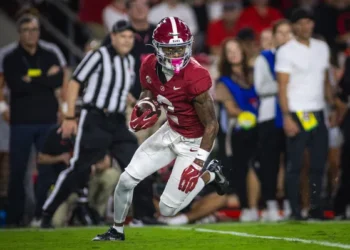 “Crazy”: Shedeur Sanders Hails 17-Year-Old Ryan Williams as Alabama Defeats Georgia in Intense Rivalry Showdown