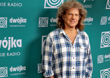 JUST IN: Jazz great Pat Metheny donates guitar for charity auction to aid Polish flood victims