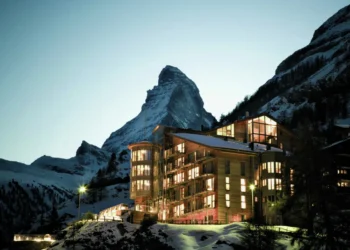 JUST IN: This Sleek Zermatt Hotel Boasts Views of the Matterhorn – CHECK OUT!!