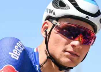 IK BEN GROTER DAN DAT: Mathieu van der Poel wijst contractaanbod van $ 39,5 miljoen af, blijft toegewijd aan team…