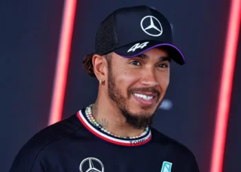 Lewis Hamilton plans F1 president talks after ‘unprecedented’ $1 billion partnership agreed