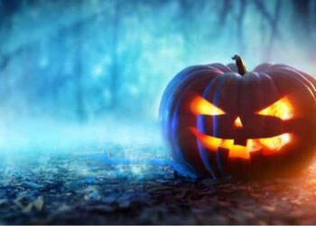 Vancouver’s Halloween Forecast: Daytime Showers with a Clear Evening Before Rain Returns