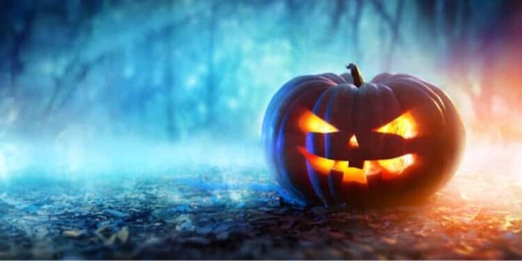 Vancouver’s Halloween Forecast: Daytime Showers with a Clear Evening Before Rain Returns