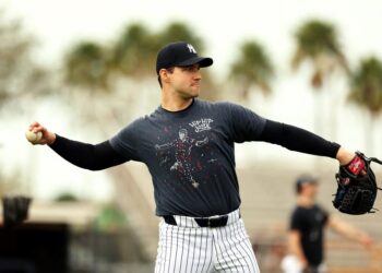 Tommy Kahnle’s path toward Yankees injury comeback has slowed ‘a little bit’.