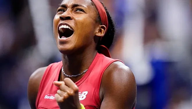 Coco Gauff gives her hair a makeover while on a date with lover Jalen Sera.
