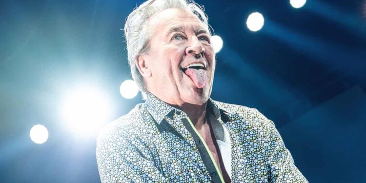 Deep Purple: A Timeless Performance That Will Blow Your Mind