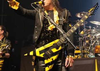 STRYPER’s MICHAEL SWEET Says There Is ‘A Huge Misconception That All Rock Stars Are Rich And Wealthy’: ‘We’re Not Loaded’