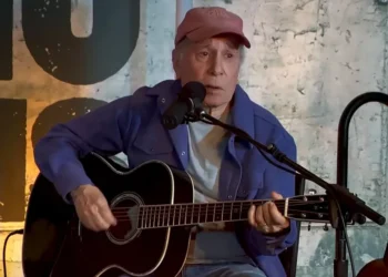The Song Paul Simon Can No Longer Perform: A Heartbreaking 💔 Loss