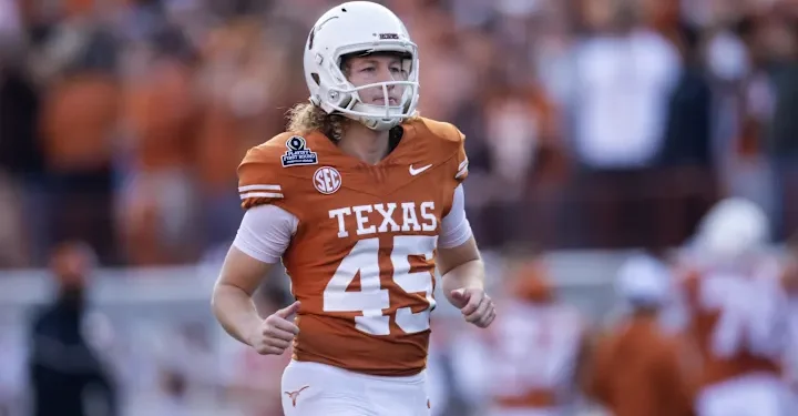 JUST IN: Texas Longhorns Kicker Bert Auburn Returning in 2025