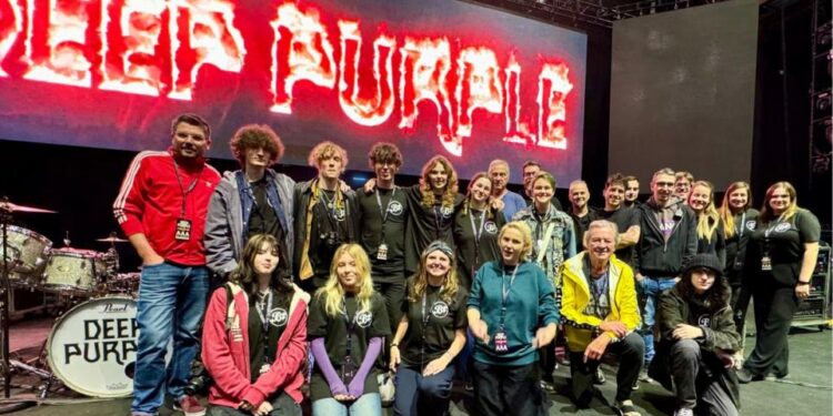 GILLAN’S GESTURE OF GOODWILL: Free VIP Tickets to Deep purple 💜 Concert