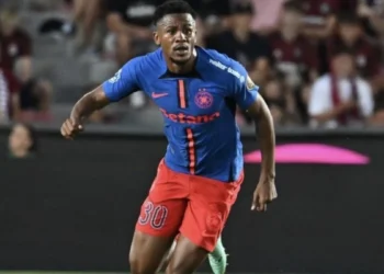 JUST IN: Siyabonga Ngezana câștigă mare în România