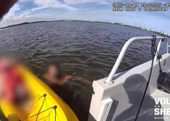 A kayaker faints and plunges into a Florida Intracoastal Waterway.