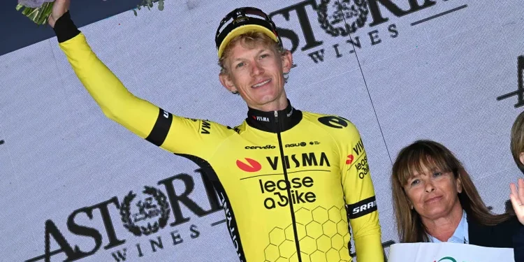 Ex-Visma-renner onthult een grappig incident uit zijn ritzege in de Giro: “Die avond sms’te Wout van Aert me om te zeggen dat hij trots was op de manier waarop ik ermee omging.”