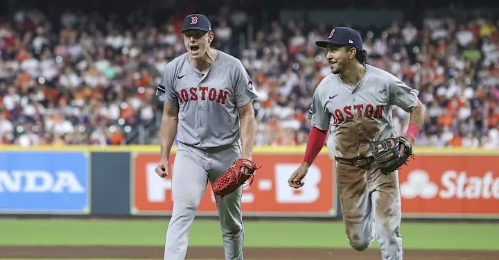 MLB Insider Links Toronto Blue Jays to Anthony Santander, Nick Pivetta in Free Agency