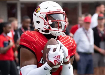 Houston Texans Officially Meet With Dynamic Defender