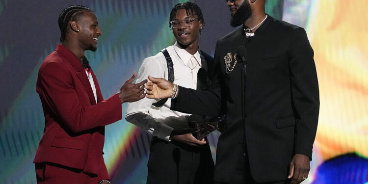 INTRESTING: Lebron James’ son Bryce questioned by former NBA champion drawing comparisons to Michael Jordan’s son