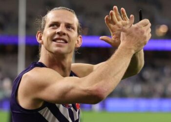 JUST IN: Fremantle back Nat Fyfe and Michael Walters to play on in 2025