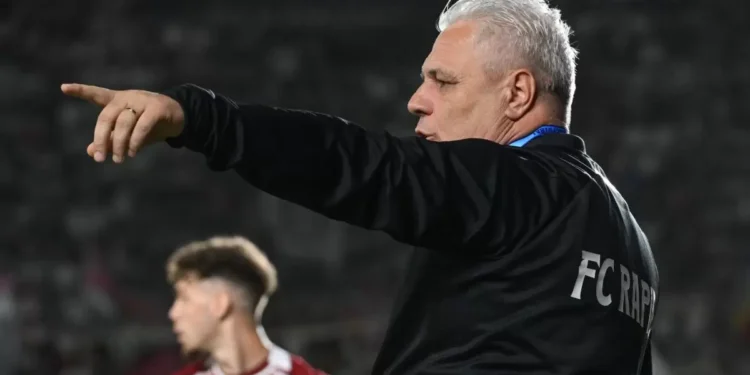 M. ŞUMUDICĂ: antrenorul principal rapid a fost demis din echipă din cauza comportamentului lui Bucendza.