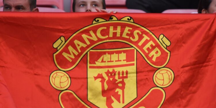 Марин Петков реагира на трансферните връзки на Манчестър Юнайтед: Каква е истината?