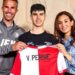 VAN PERSIE JR SCHRIFT EERSTE PROFESSIONEEL CONTRACT VAN FEYENOORD