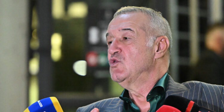 OFICIAL | FCSB A DAT LOVITURA PE PIAŢA TRANSFERURILOR! GIGI BECALI ŞI-A LUAT ATACANT DE LA O RIVALĂ DIN SUPERLIGA