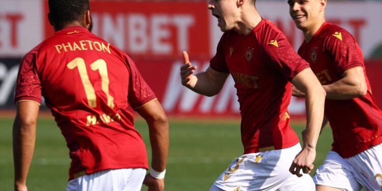 Освен недоволен, се оказа и сериозно контузен! Край с мераците му да се махне от ЦСКА