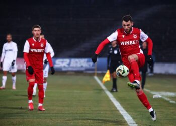 Тежка червена нощ разтресе ЦСКА: Поискаха оставката на Александър Томаш