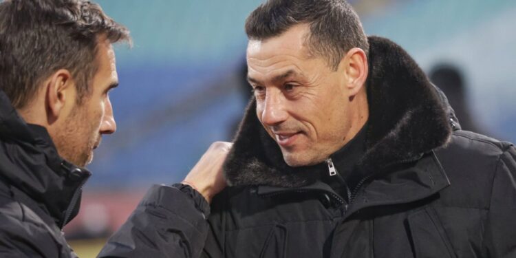 Треньорът на Арда за Томаш: Не го изхвърляйте като носна кърпа от ЦСКА, дори да го отстраня за купата. Научете повече на👇👇👇