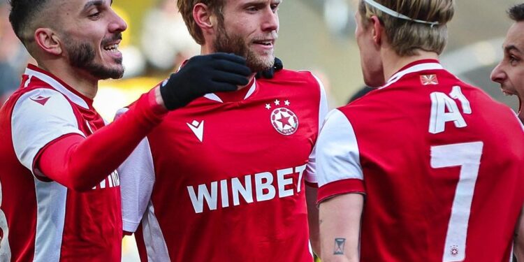 Червената фиеста в Пловдив роди въпрос в Сектор Г: Проблемът е бил в кухнята на ЦСКА! И се казва Фичо?