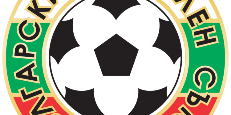 Българската футболна федерация наложи глоба от 20 милиона евро на Левски София за незаконни трансакции по време на зимния трансферен прозорец и Левски няма да може да подписва играчи през лятото