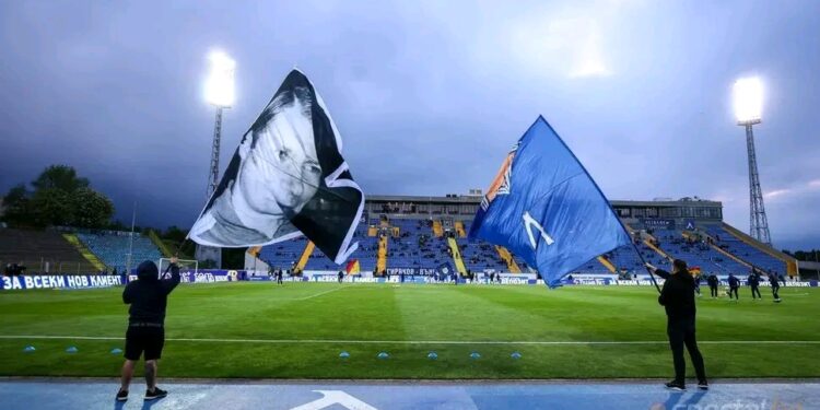  ПФК Левски ще носи червени, сини и зелени екипи от следващия сезон