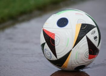 НЕОЧАКВАНА НОВИНА: Изненадващ трансфер! Играч е на път да заиграе в Ботев Враца. Научете повече на 👇 💙 👇 