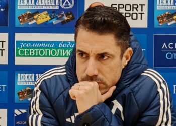 НЕЖЕЛАНИЯТ ГЕРОЙ НА ЛЕВСКИ: Бъдещето на Асими Фадига виси на косъм. Научете повече на 👇 💙 👇 