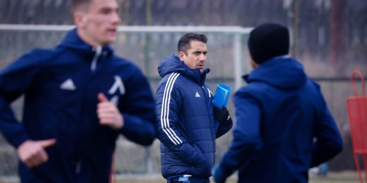 ЛЕВСКИ НОВИНИ: Всичко, за което трябва да знаете  Обучението във вторник, 18…👇👇👇