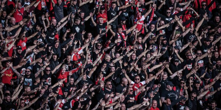 АКТУАЛНО – Работни срещи между ръководството на ЦСКА и Левски, феновете и полицията