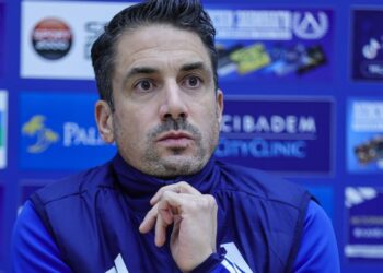 СДЕЛКАТА ЗА КАРЛ ФАБИЕН ДАЛЕЧ НЕ Е СИГУРНА: Сагата продължава! Ето какво става с голямата трансферна цел на Левски. Научете повече на 👇💙👇