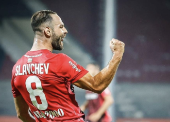 Без операция няма да мине! Най-известният в състава на Локо Сф отпада от сметките