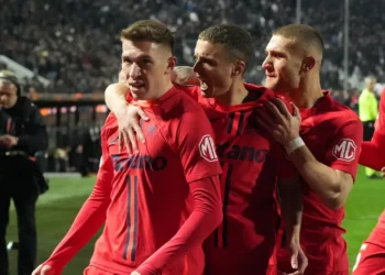 OFICIAL:Gheorghita, aproape dat afară; Noul vedeta de la FCSB, La un pas de a ramas fara echipa. Aflați mai multe despre articol la…