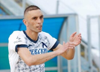 Мариян Огнянов: Очаквам здрав мач на „Тича“, шансовете са изравнени. Научете повече на 👇 💙 👇 