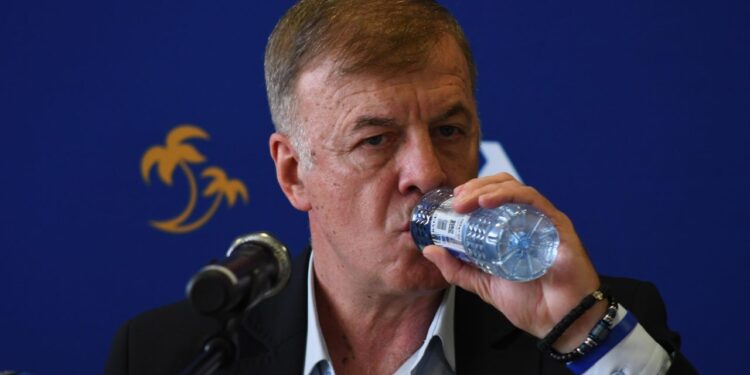 Вестник до Сираков пак бие тъпана: Скоро Вълка подписва с четирима нови в Левски