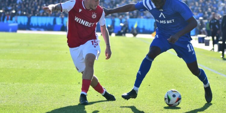 Важен шеф пристига да подпали „Герена“ с оферта, може да остави Левски без атака за Лудогорец. Citiți mai multe despre articol la…. 