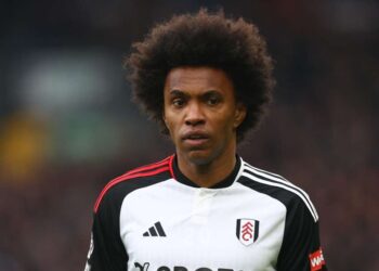 ΟΛΟΚΛΗΡΩΜΕΝΗ ΣΥΜΦΩΝΙΑ: Ο Γουίλιαν υπέγραψε ξανά ελεύθερη μεταγραφή μόλις έξι μήνες μετά την αποχώρησή του από τον σύλλογο για τον Ολυμπιακό.