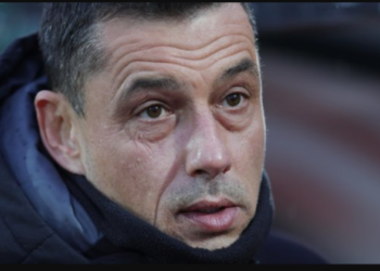 ЕТО КАКВО РЕШИ ТРЕНЬОРЪТ НА ЦСКА: Томаш поема огромен риск за Вечното дерби с Левски. Научете повече на 👇 👇 👇 