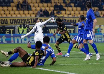 ЛЕВСКИ 🔵⚪ И БОТЕВ ПЛОВДИВ СЕ РАЗМЕНЯТ: Съвсем доскоро едните гледаха към титлата, а другите към Европа. Научете повече на 👇👇👇